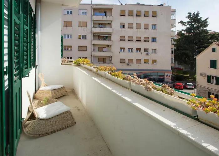 Central Chic And Cozy Lägenhet *